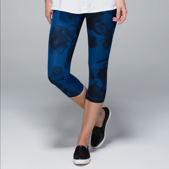 Lululemon Luxtreme Wunder Under Leggings Crops 2 - Picture 15 of 16